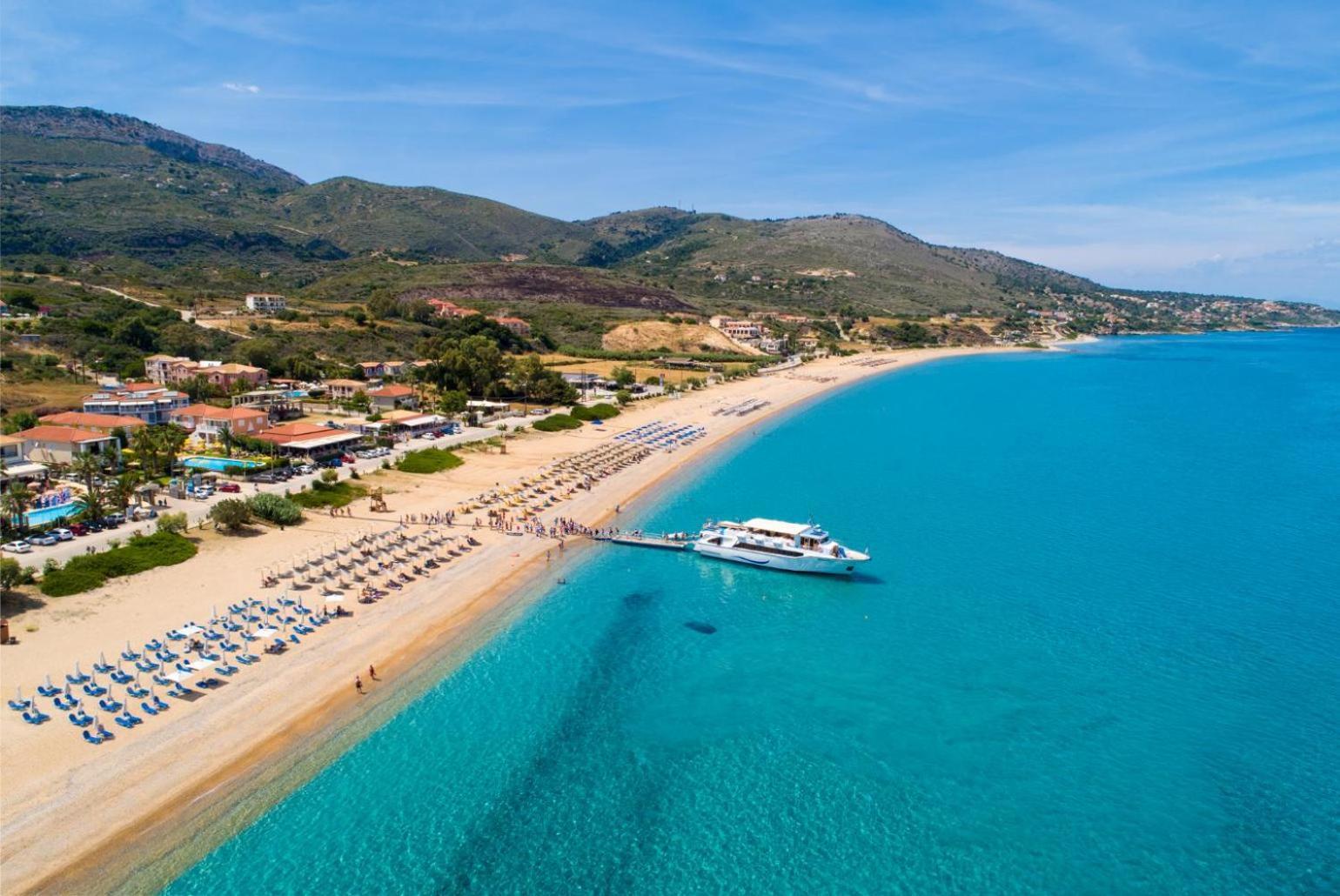 Villa Fedra Poros  Exterior photo