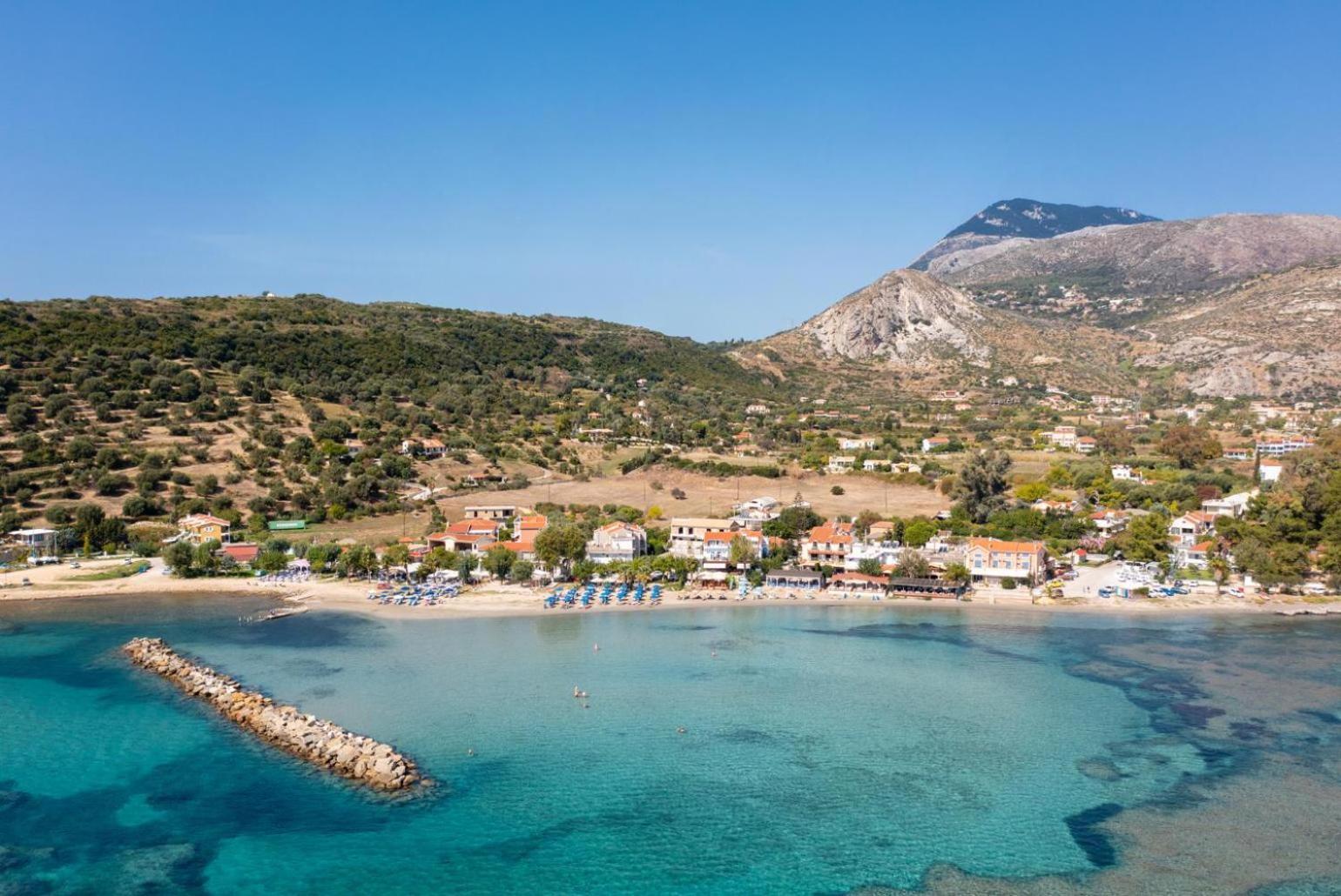 Villa Fedra Poros  Exterior photo