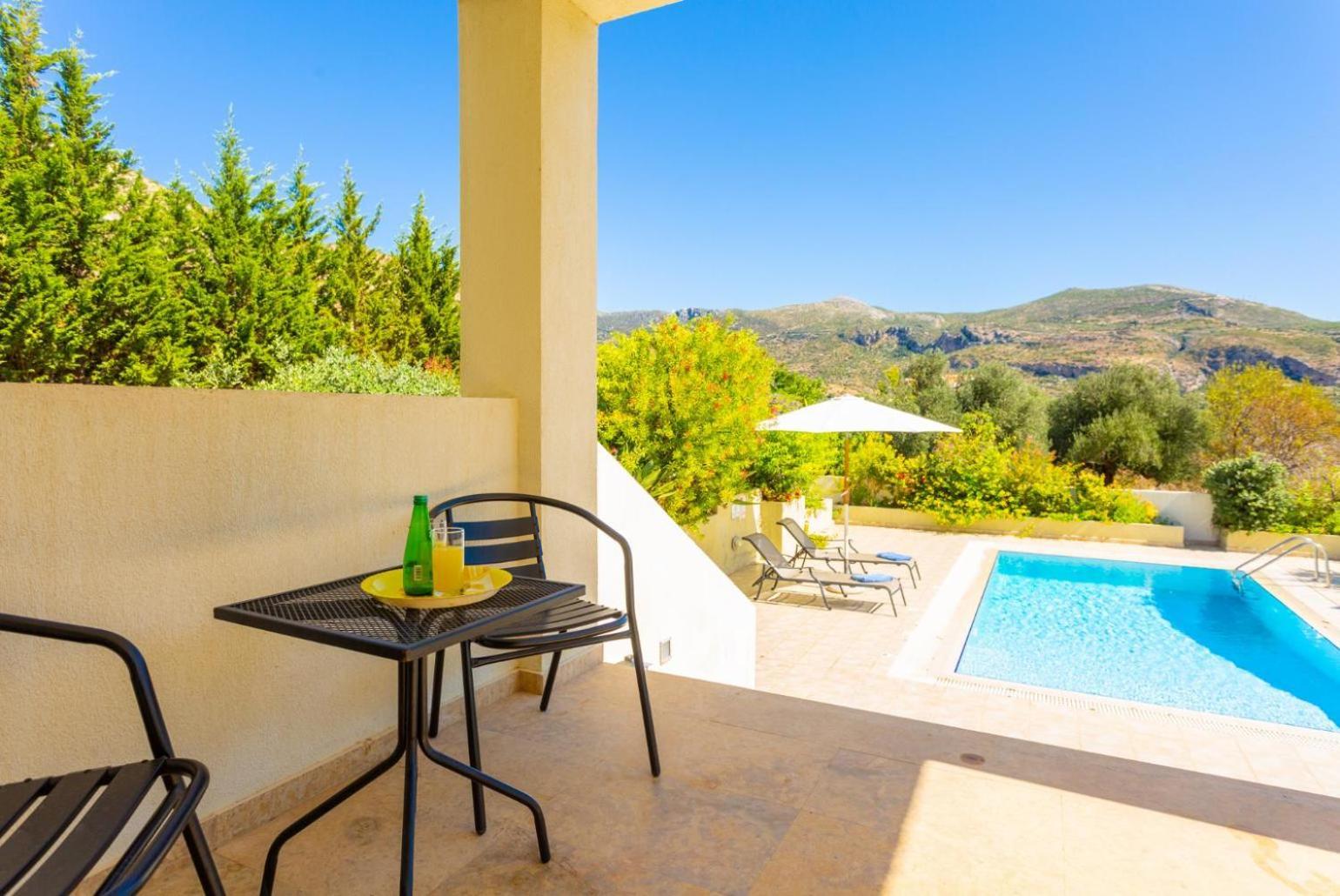 Villa Fedra Poros  Exterior photo