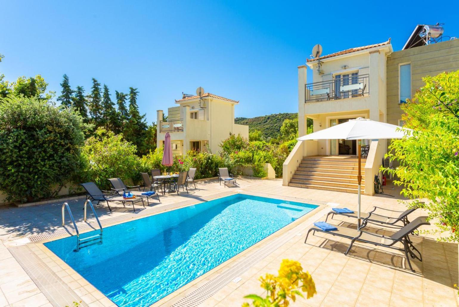 Villa Fedra Poros  Exterior photo